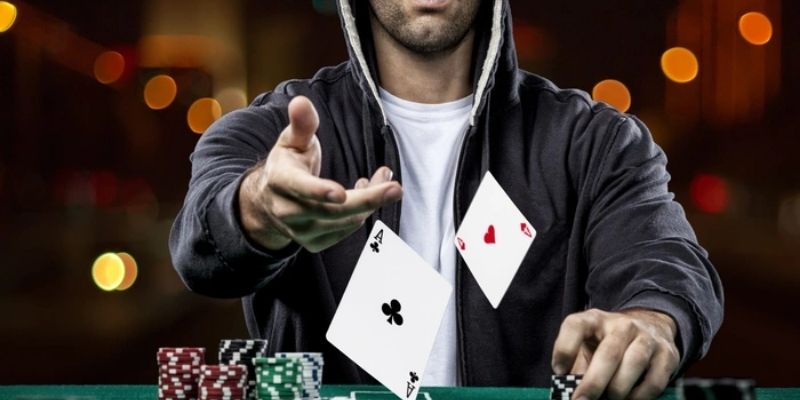 Bí quyết thắng lớn khi chơi Poker tại nhà cái